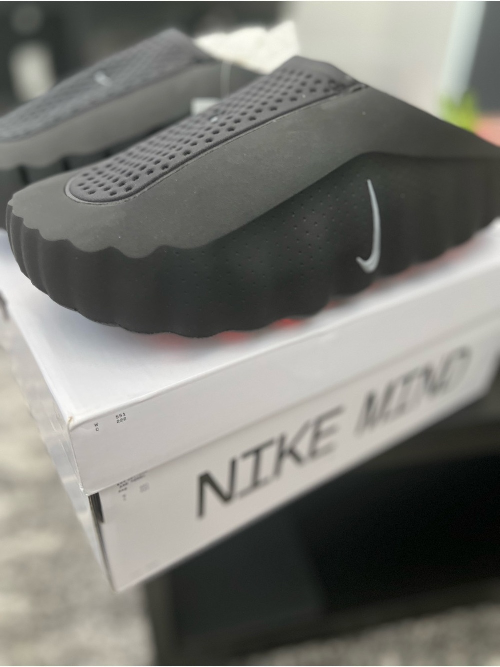 NIKE MIND SLIDES